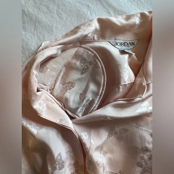 Vintage Jordan New York Button Up, V-Neck Pink Collared Blouse, Bow Print Sz 5/6 - Picture 7 of 11